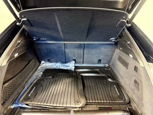 Used 2023 Porsche Cayenne GTS image 17