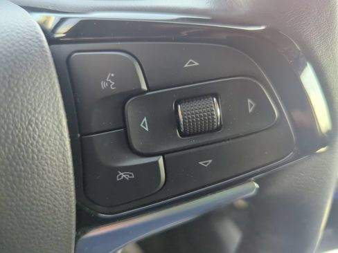 Used 2023 Buick Enclave Essence w/ Sport Touring Edition FWD image 34