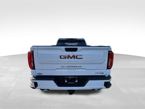 Used 2024 GMC Sierra 1500 AT4 w/ Technology Package image 6