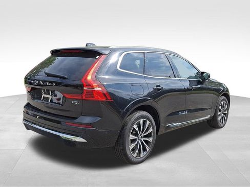 Used 2023 Volvo XC60 B5 Plus AWD/4WD image 6