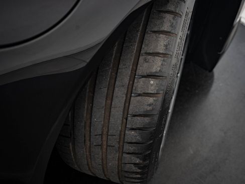 Used 2015 Porsche 911 Turbo S image 38