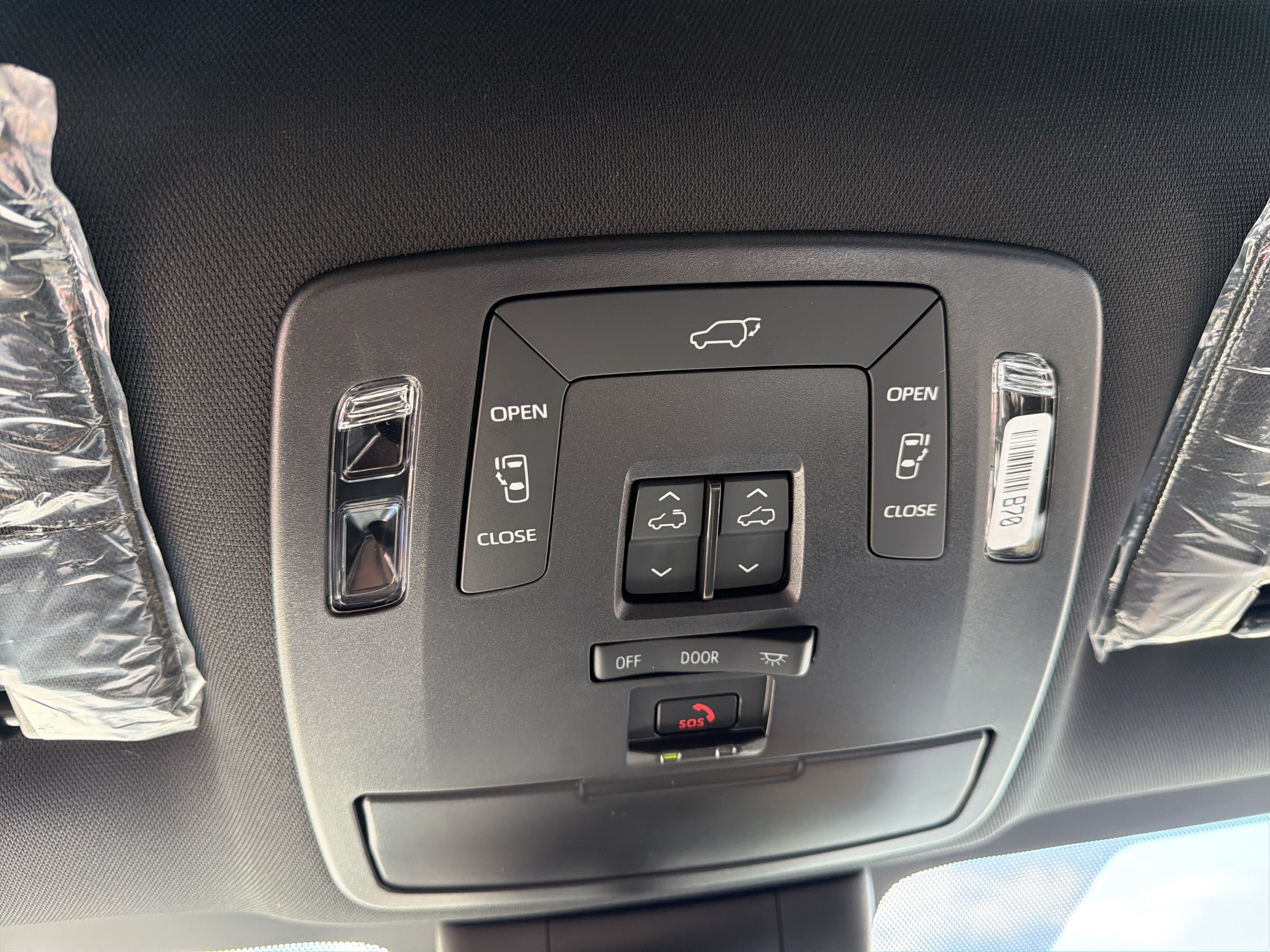 New 2026 Toyota Sienna XLE Woodland Edition AWD/4WD image 24