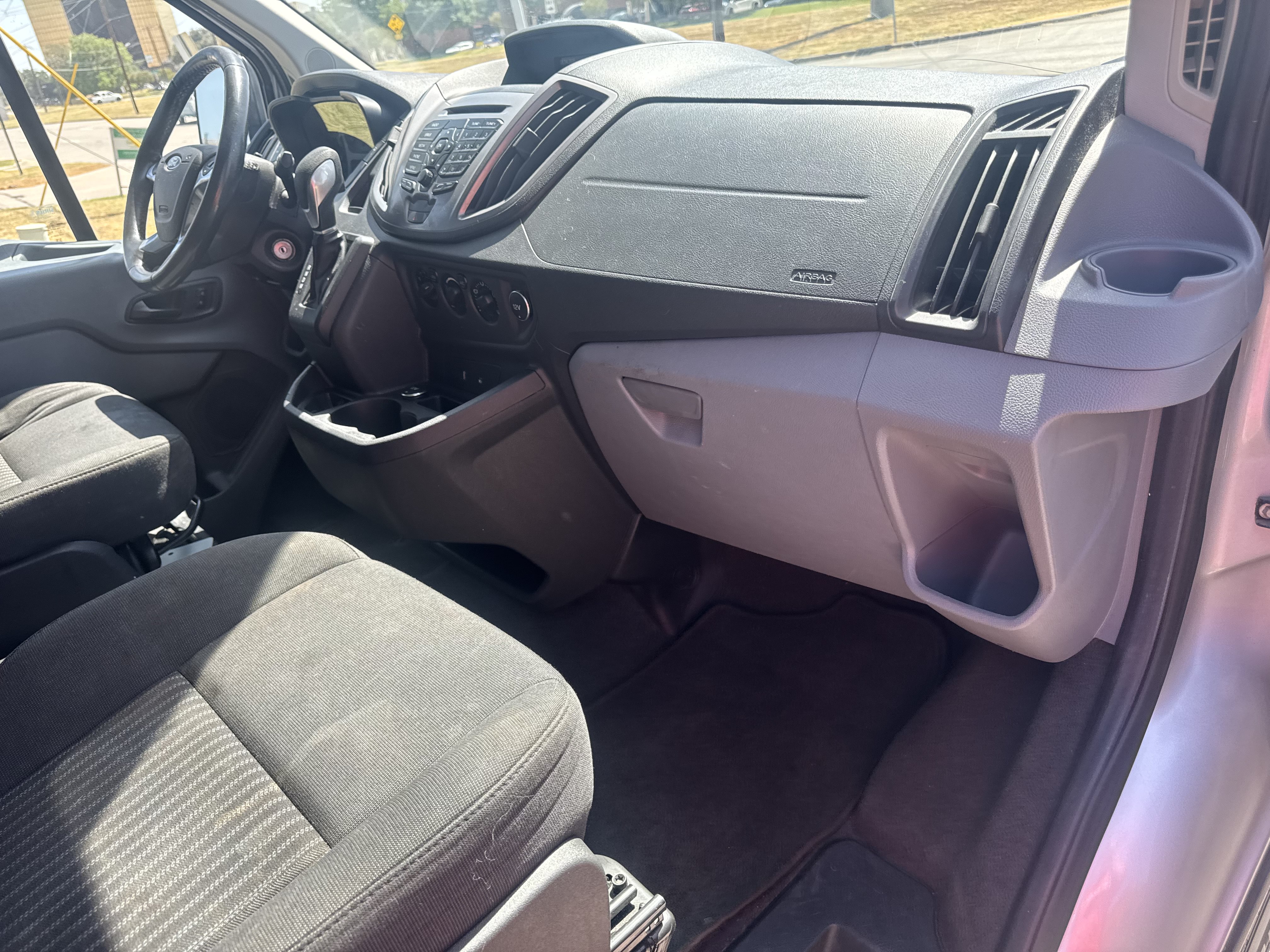 Used 2016 Ford Transit 350 XLT RWD image 9