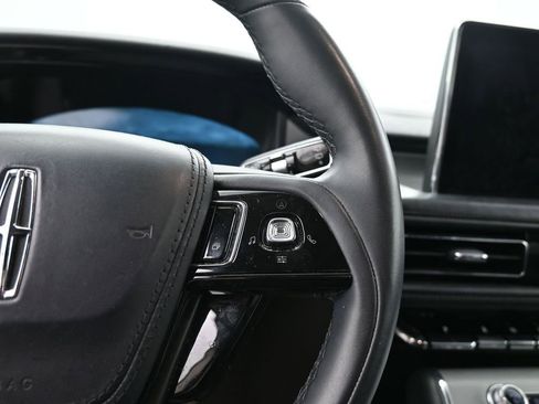 Used 2023 Lincoln Aviator AWD w/ Premium Package image 23