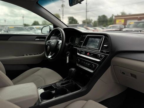 Used 2019 Hyundai Sonata SE FWD image 29