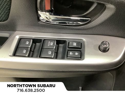 Used 2017 Subaru Crosstrek 2.0i Premium image 16