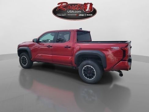 Used 2024 Toyota Tacoma TRD Sport image 5