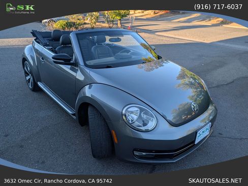 Used 2013 Volkswagen Beetle 2.0T FWD image 2