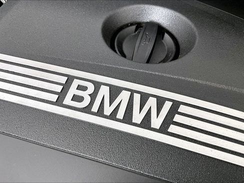 Used 2025 BMW X2 xDrive28i AWD/4WD image 41