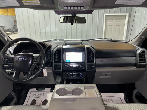 Used 2019 Ford F250 XLT w/ XLT Value Package image 17