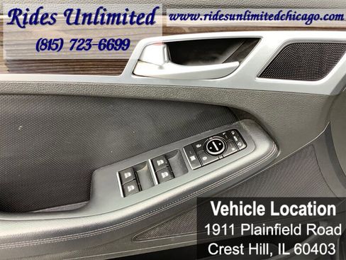 Used 2016 Hyundai Genesis 3.8 image 12