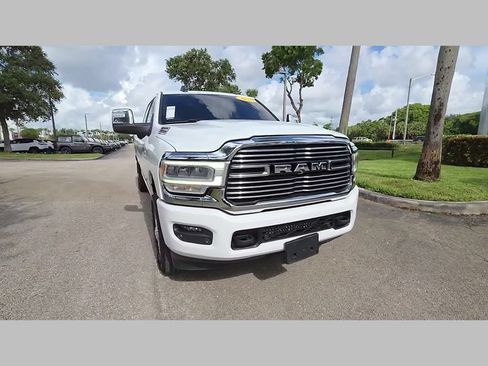 Used 2023 RAM 2500 Laramie AWD/4WD image 44
