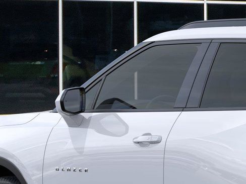 New 2026 Chevrolet Blazer LT w/ Convenience Package FWD image 12