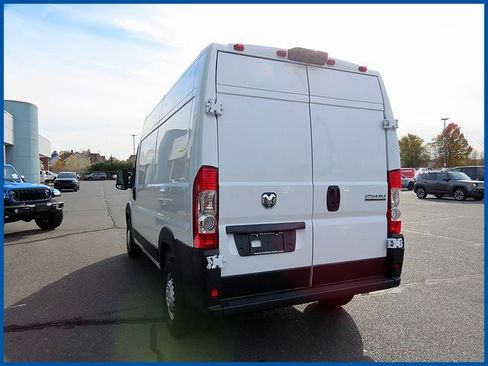 New 2026 RAM ProMaster 2500 w/ Convenience Group image 5