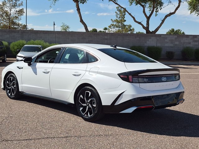 Used 2025 Hyundai Sonata SEL FWD image 8