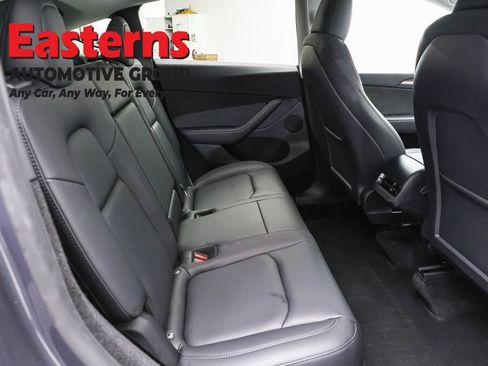 Used 2023 Tesla Model Y Long Range AWD/4WD image 18