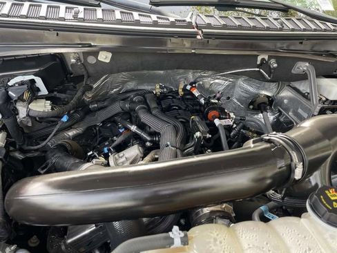 Certified 2024 Ford Expedition XLT AWD/4WD image 38