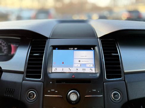 Used 2016 Ford Taurus SEL w/ Equipment Group 201A image 13