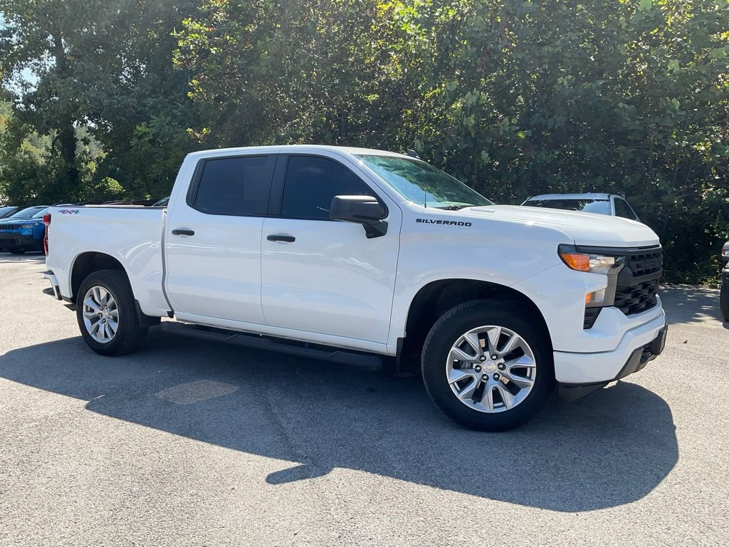Used 2024 Chevrolet Silverado 1500 Custom w/ LPO, Dark Essentials Package AWD/4WD 360° Tour