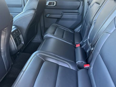 New 2026 Ford Bronco Outer Banks w/ Sasquatch Package AWD/4WD image 12