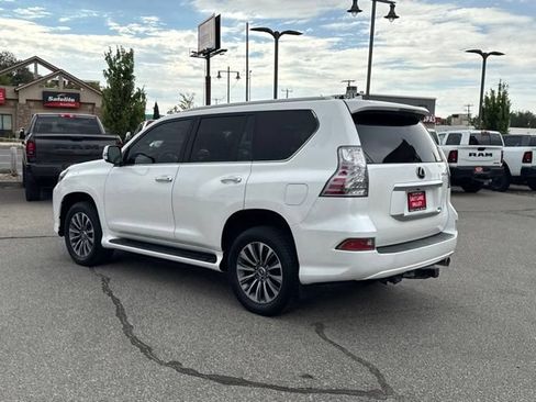 Used 2022 Lexus GX 460 Luxury w/ Off Road Package AWD/4WD image 4