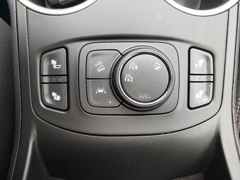 Used 2021 GMC Terrain SLT w/ Infotainment Package II AWD/4WD image 19