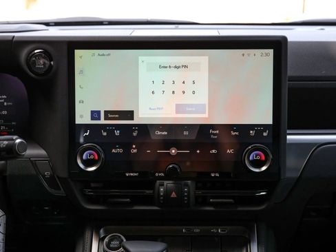 Used 2025 Lexus GX 550 image 37