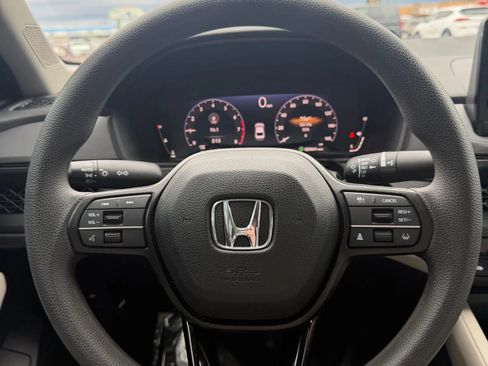 Used 2023 Honda Accord EX image 15