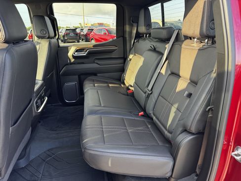 Used 2024 Chevrolet Silverado 1500 High Country AWD/4WD image 30