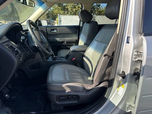 Used 2016 Ford Flex SEL w/ Equipment Group 202A FWD image 10
