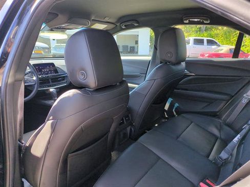 Used 2022 Cadillac CT4 Luxury image 15