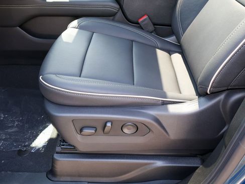 New 2026 GMC Yukon Elevation w/ Elevation Premium Package AWD/4WD image 9
