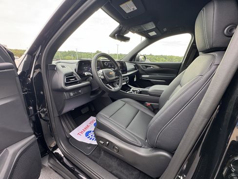 New 2026 Chevrolet Traverse LT w/ Driver Confidence Package image 12