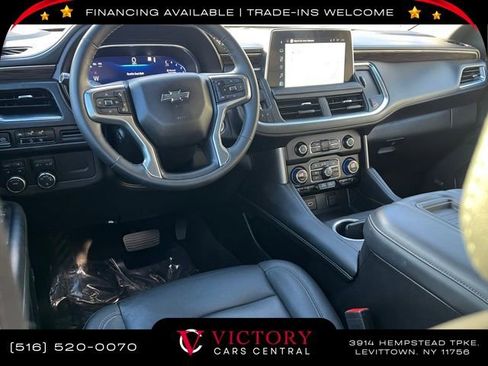 Used 2023 Chevrolet Suburban Z71 w/ Luxury Package image 27