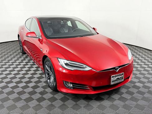 Used 2019 Tesla Model S 100D image 5