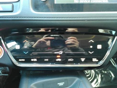 Used 2022 Honda HR-V EX image 42