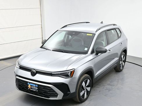 Certified 2025 Volkswagen Taos S w/ Taos Adventure Package (SXB) image 33