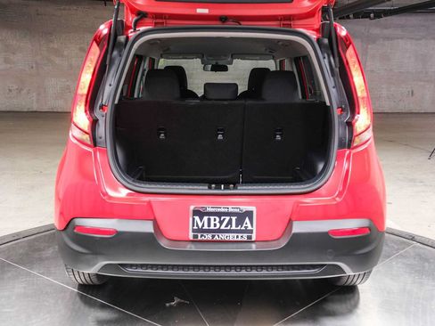 Used 2022 Kia Soul LX FWD image 29