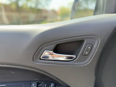 Used 2021 Chevrolet Colorado LT w/ Fleet Safety Package RWD image 10