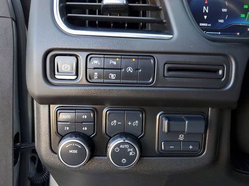 Used 2024 Chevrolet Tahoe RST w/ Luxury Package AWD/4WD image 28