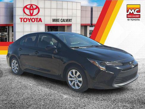 Certified 2025 Toyota Corolla LE FWD image 7