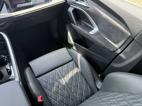 Used 2025 Audi SQ5 Prestige AWD/4WD image 25