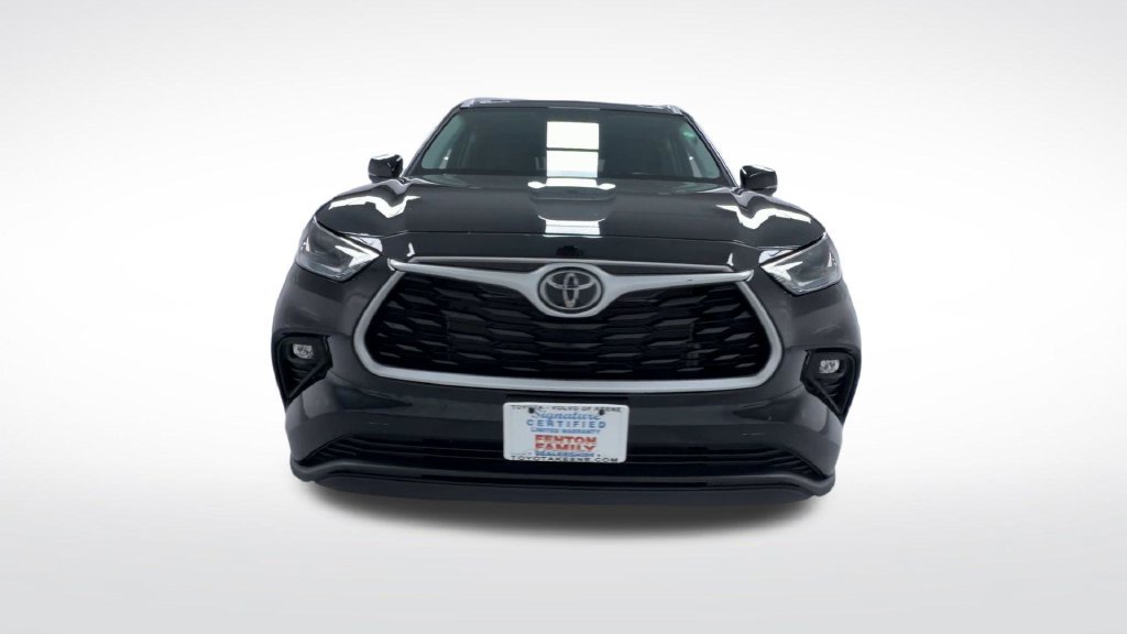 Used 2023 Toyota Highlander XLE AWD/4WD image 15