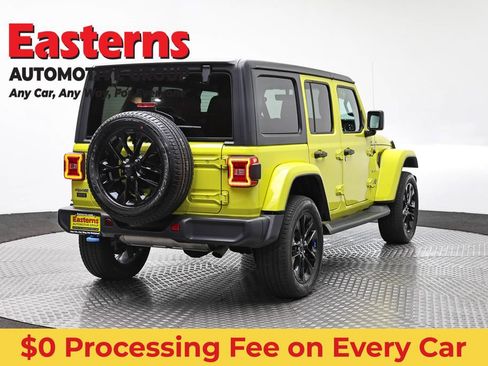Used 2023 Jeep Wrangler Unlimited Sahara AWD/4WD image 5