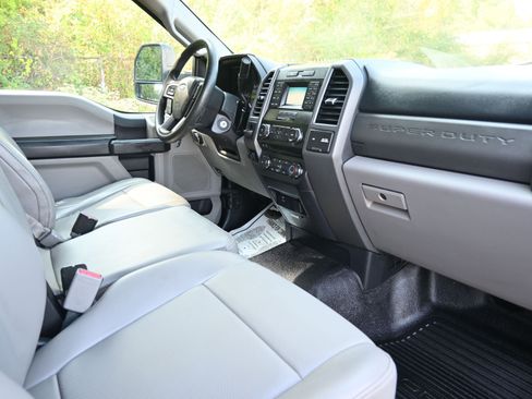 Used 2017 Ford F350 XL w/ Power Equipment Group image 16