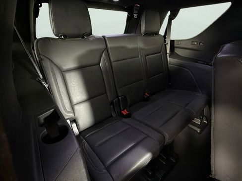 Used 2022 Chevrolet Tahoe Z71 w/ Luxury Package AWD/4WD image 30