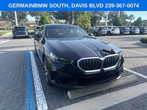 Certified 2024 BMW i5 eDrive40i w/ Premium Package RWD image 2