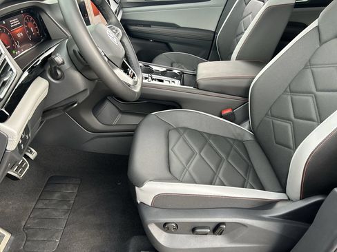 New 2026 Volkswagen Atlas Peak Edition AWD/4WD image 15