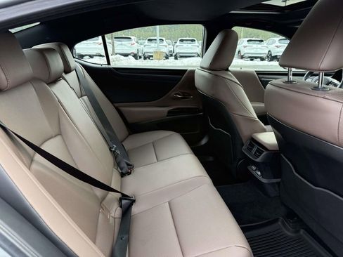 Used 2025 Lexus ES 350 Premium w/ Premium Package image 16
