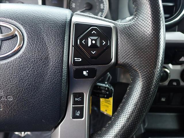 Used 2018 Toyota Tacoma SR5 AWD/4WD image 13